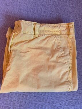 Urban Pipeline Yellow Flat-Front Cotton Shorts, Size: 38